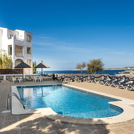 Apartamentos Sol Ponent Cala Blanca  Exterior photo